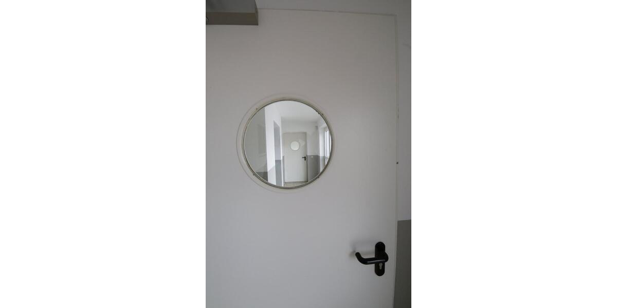 Etagenwohnung Zwickau Zwickau-West - 1 Zimmer, 44 m&sup2;, 39.000&euro; | Angebot:24702760