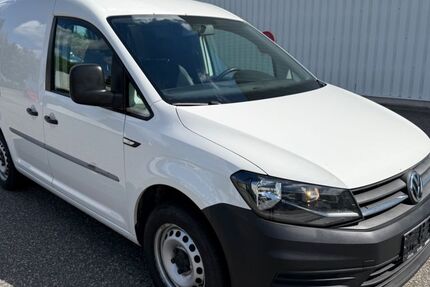VW Caddy 262.084 km 5.831 &euro; Hamburg 20539