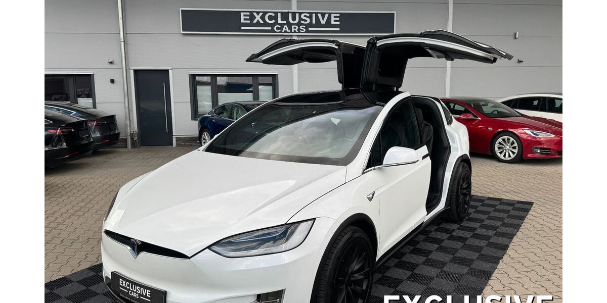 Tesla Model X 110.666 km 31.750 &euro; Emsbüren 48488