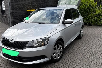 Skoda Fabia 75.000 km 8.000 &euro; Papenburg 26871