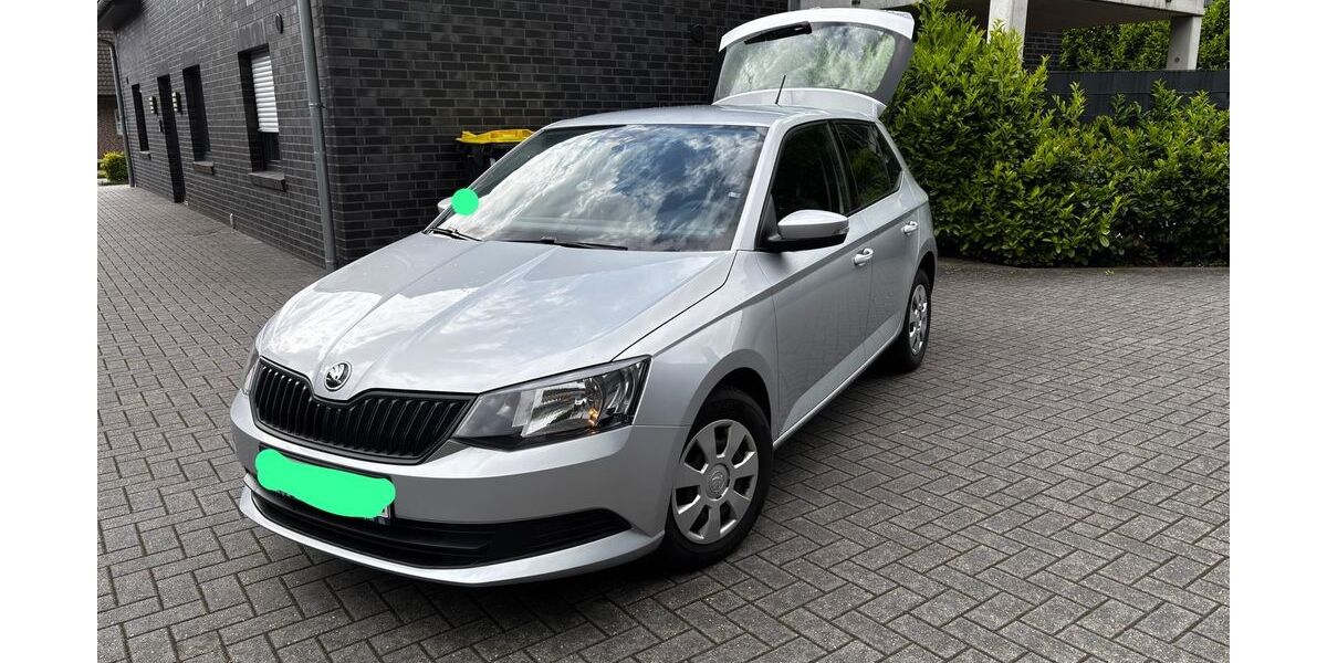 Skoda Fabia 75.000 km 8.000 &euro; Papenburg 26871