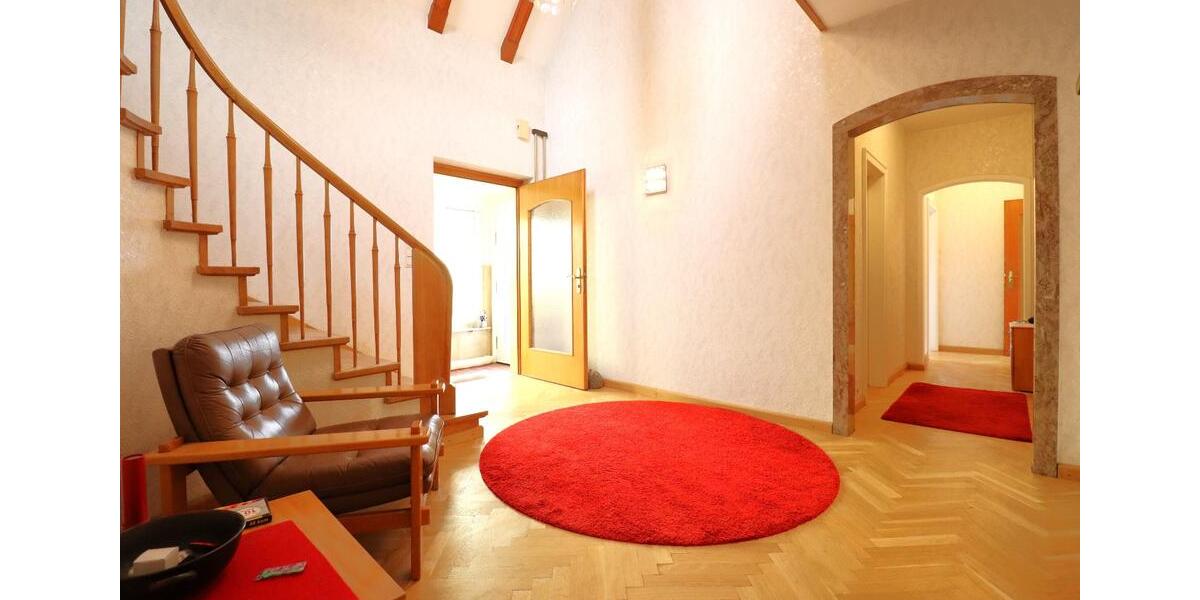 Einfamilienhaus Schwabach - 5 Zimmer, 220 m&sup2;, 2.700&euro; | Angebot:26232015