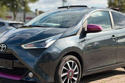 Toyota Aygo (X) 57.750 km 10.700 &euro; Lügde 32676