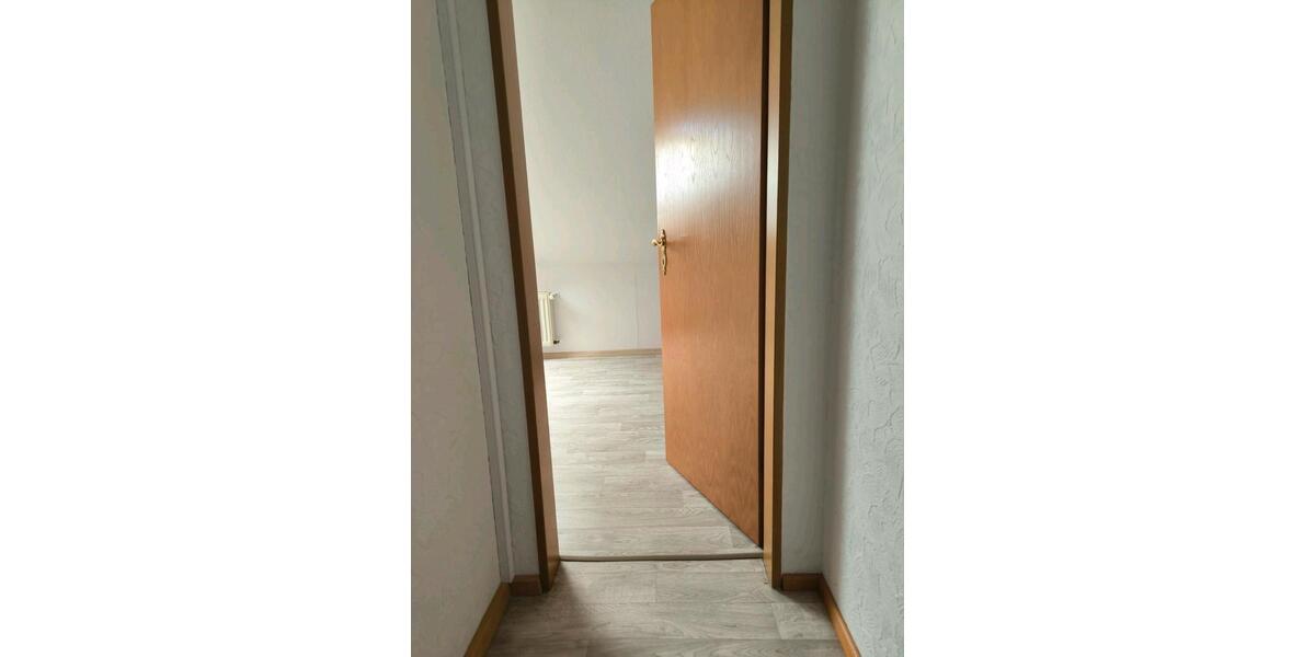 Ab sofort Dachgeschoss Wohnung in einem Bungalow zu vermieten 2 zimmer