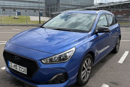 Hyundai i30 84.000 km 14.000 &euro; Wewelsfleth 25599