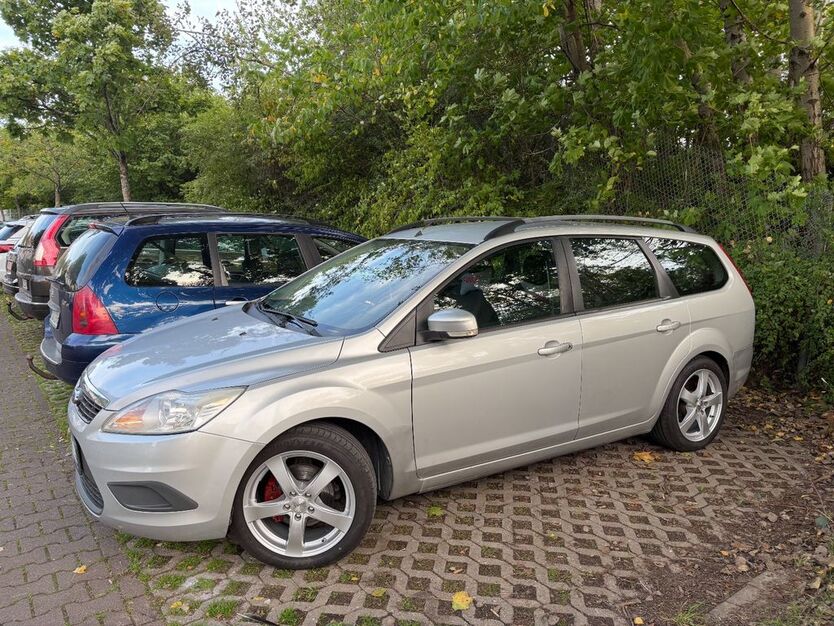 Ford Focus 284.000 km 2.199 € Marburg 35039