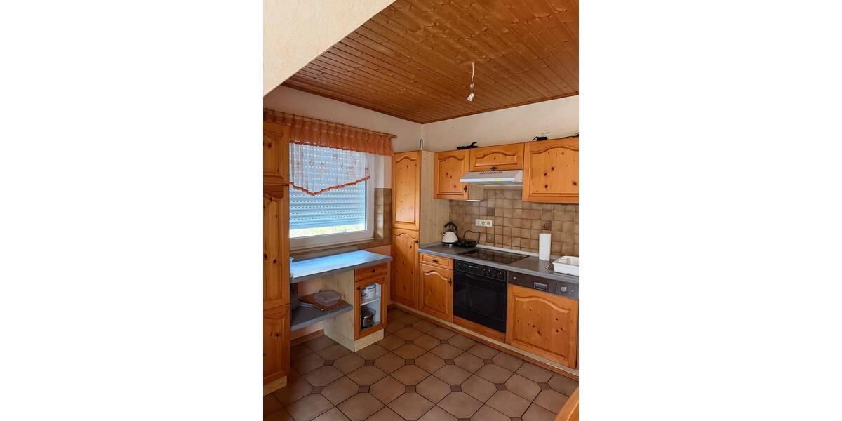 Dachgeschoßwohnung Dörpen - 5 Zimmer, 80 m&sup2;, 280&euro; | Angebot:25179381