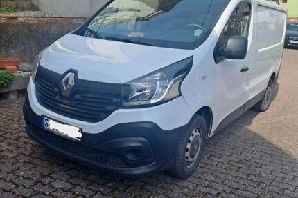 Renault Trafic 89.000 km 10.200 &euro; Albersweiler 76857