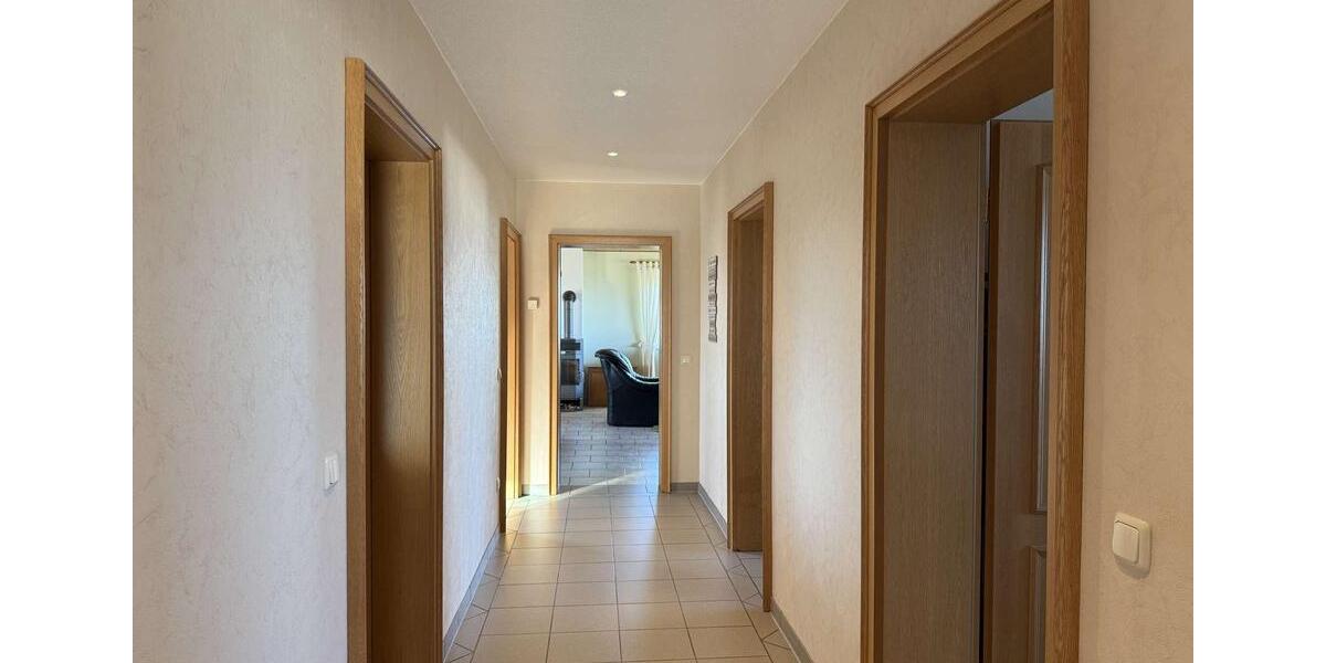 Etagenwohnung Schleiden - 5 Zimmer, 130 m&sup2;, 950&euro; | Angebot:25720418