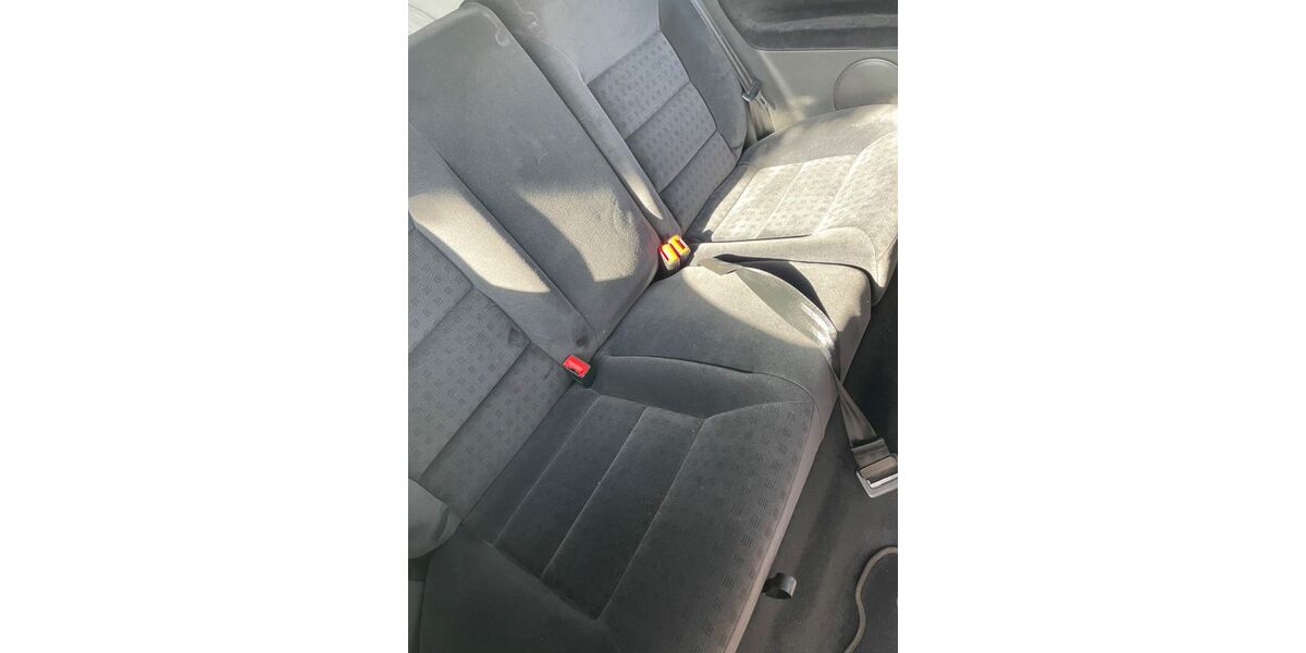 VW Golf 110.000 km 2.000 &euro; Elmshorn 25337