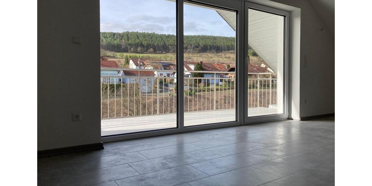 Dachgeschoßwohnung Tauberbischofsheim - 1 Zimmer, 74 m&sup2;, 680&euro; | Angebot:26393594