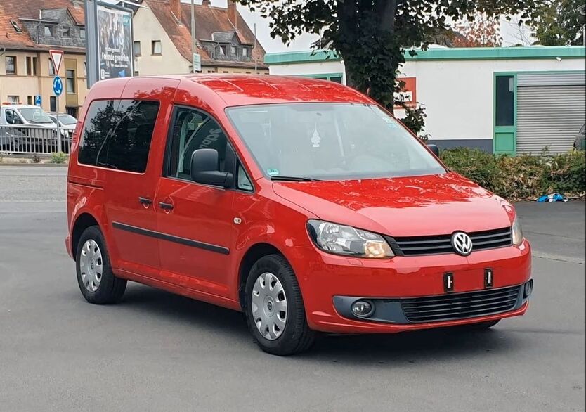 VW Caddy 246.500 km 3.900 € Büdingen 63654