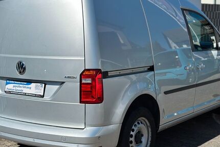 VW Caddy 76.600 km 10.390 € Mainhausen 63533