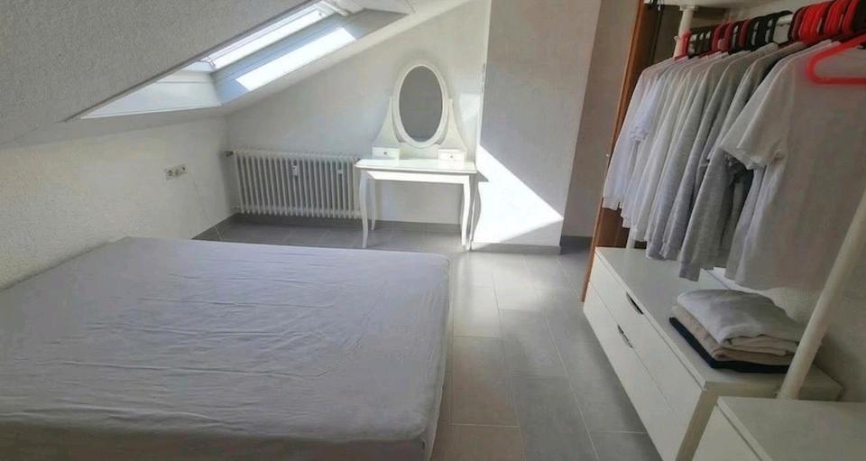 Dachgeschoßwohnung Gerlingen - 2 Zimmer, 64 m&sup2;, 860&euro; | Angebot:25544596