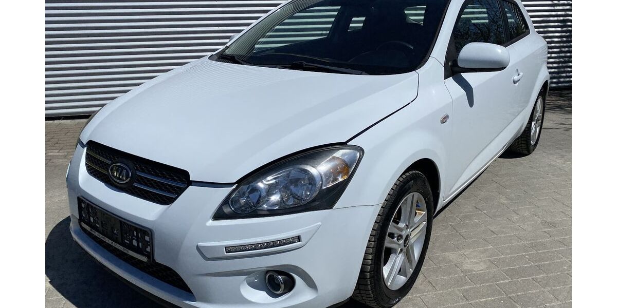 Kia ceed / Ceed 64.325 km 3.490 &euro; Plauen 08527