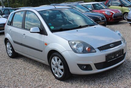 Ford Fiesta 182.000 km 2.990 &euro; Paderborn 33106