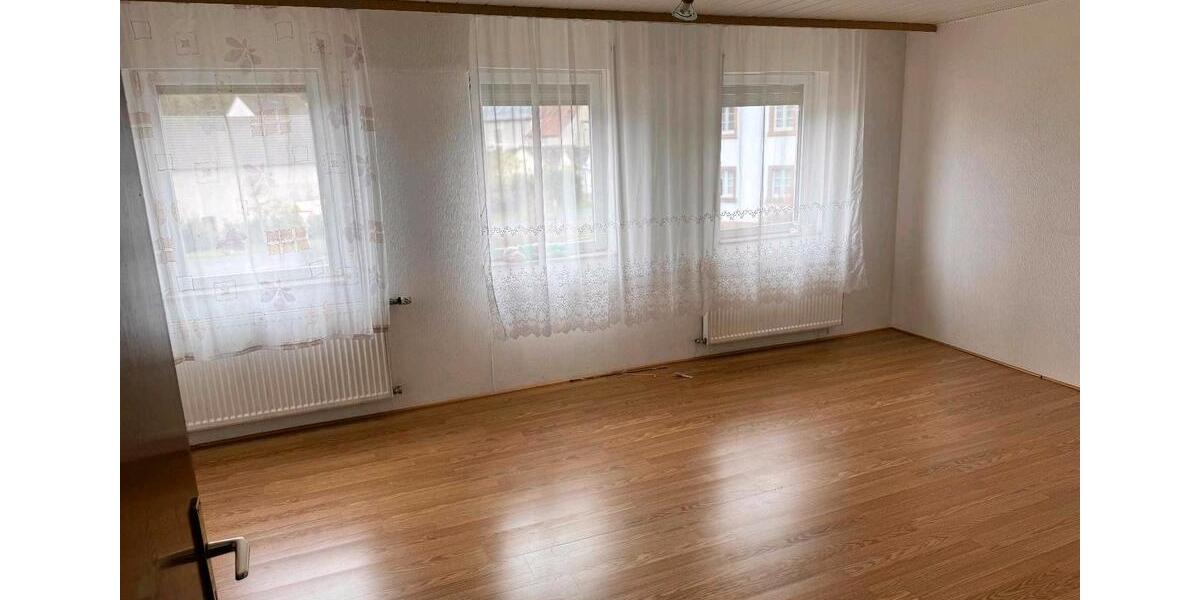 Einfamilienhaus Mehren - 8 Zimmer, 110 m&sup2;, 250.000&euro; | Angebot:25915413