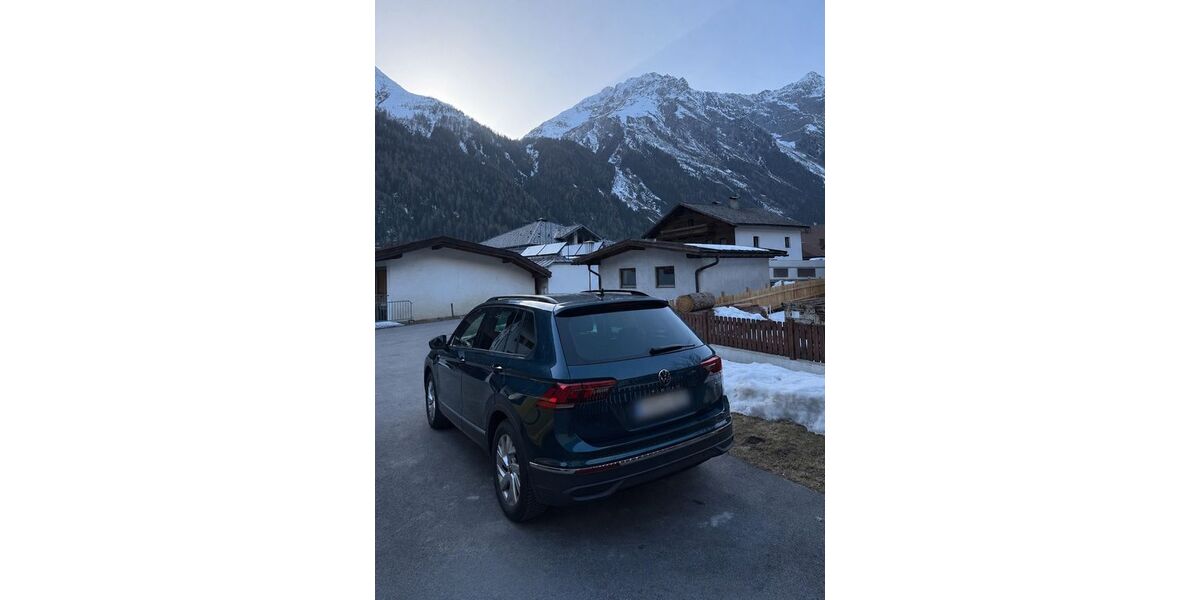 VW Tiguan 128.000 km 24.500 &euro; Gröbenzell 82194