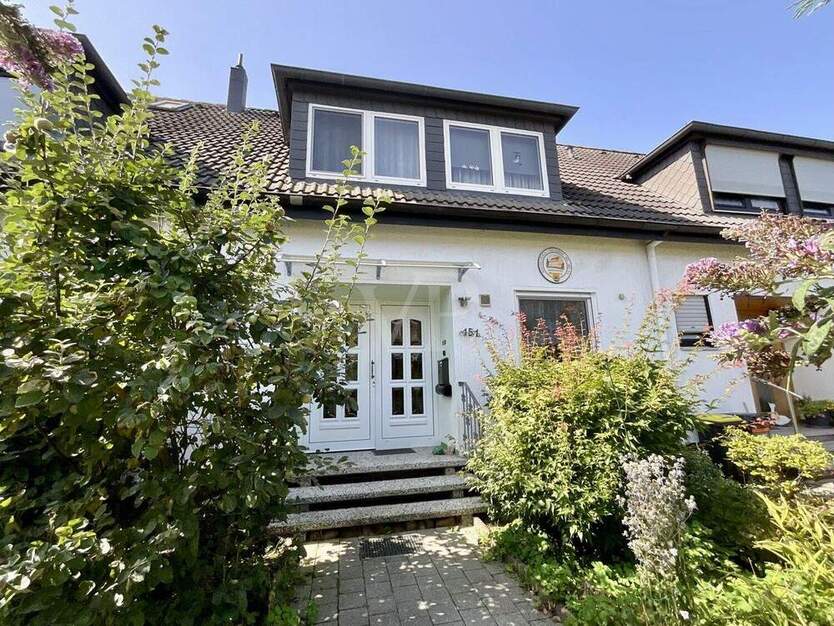 Reihenhaus mit ca. 7 m Hausbreite, Vollkeller und umfangreicher energetischer Ausstattung in Laatzen 4 zimmer
