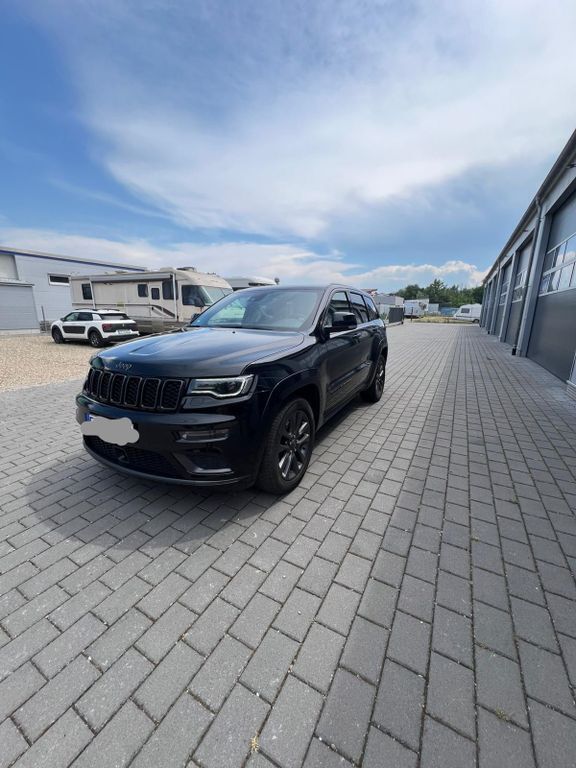 Grand Cherokee