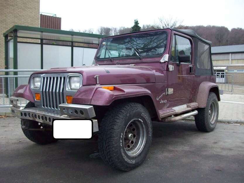 Jeep Wrangler 80.000 km 9.000 € Siegburg 53721