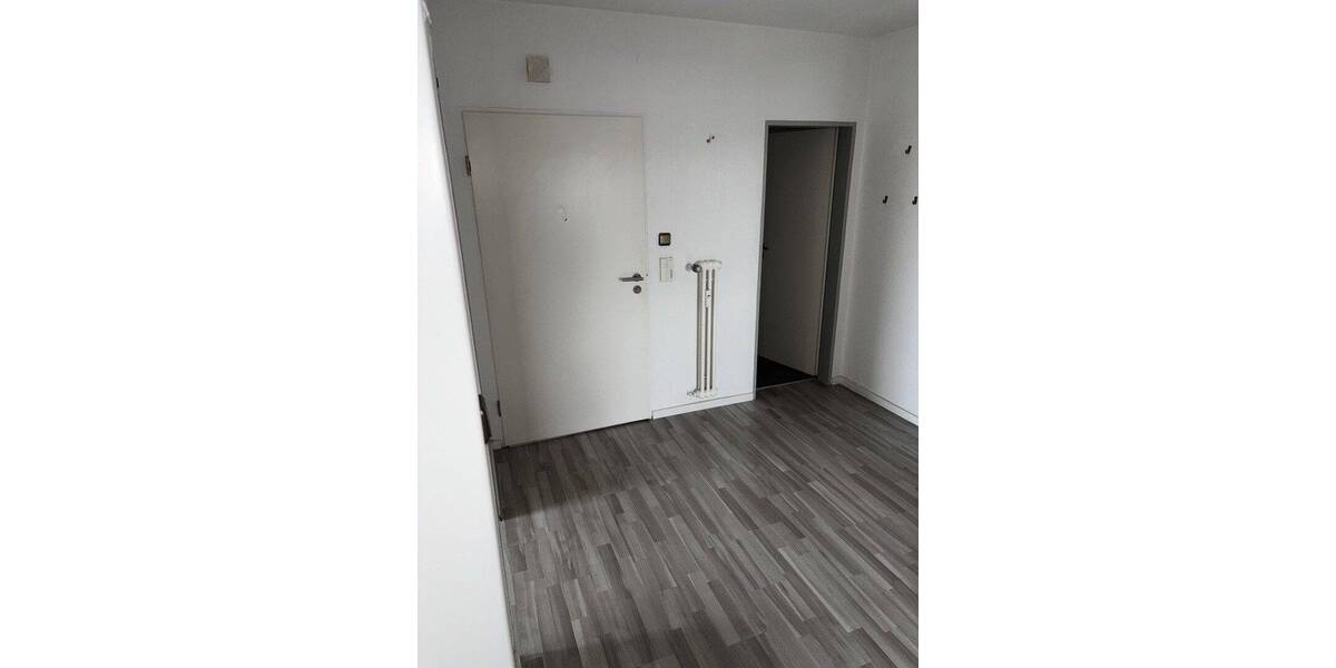 Etagenwohnung Detmold Innenstadt - 3 Zimmer, 81 m&sup2;, 900&euro; | Angebot:26820154