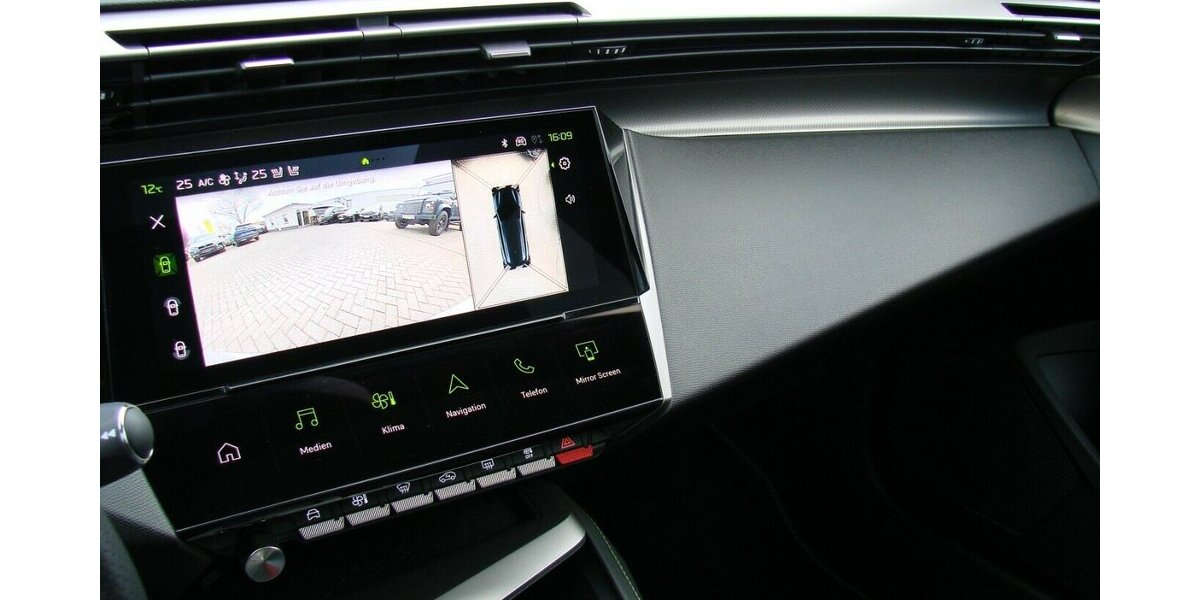 Peugeot 308 1.5 BlueHDi GT Premium ACC LED AHK Pano Focal 14.551 km 28.980 &euro; Falkensee 14612