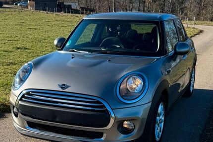 Mini ONE 102.406 km 11.500 &euro; Apfeldorf 86974