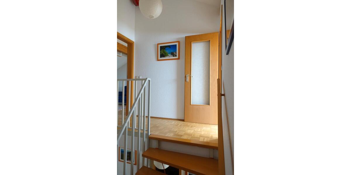 Dachgeschoßwohnung Allensbach - 1 Zimmer, 69 m&sup2;, 800&euro; | Angebot:26135981