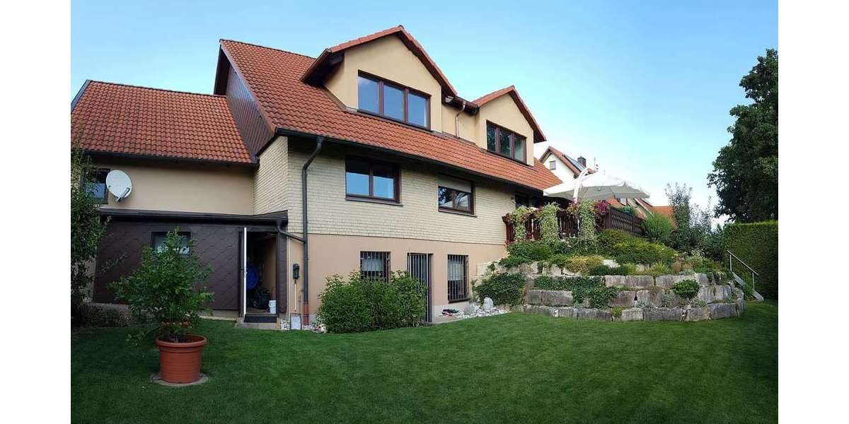 Einfamilienhaus Roßtal - 11 Zimmer, 200 m&sup2;, 675.000&euro; | Angebot:27019455