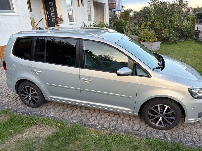 VW Touran 202.000 km 6.499 € Ansbach 91522