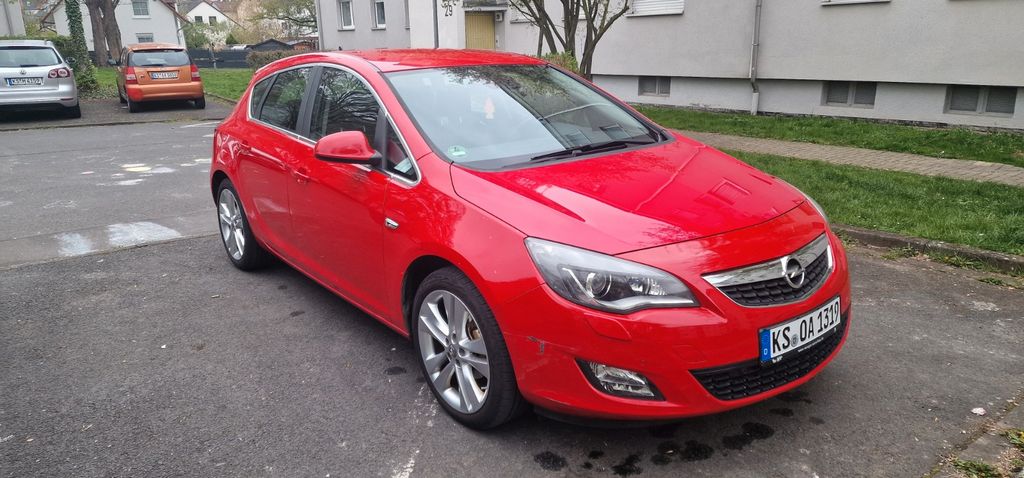 Opel Astra 146.000 km 4.000 &euro; Kassel 34123
