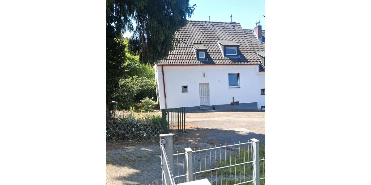 Reihenhaus Wegberg - 6 Zimmer, 115 m&sup2;, 180.000&euro; | Angebot:27024628