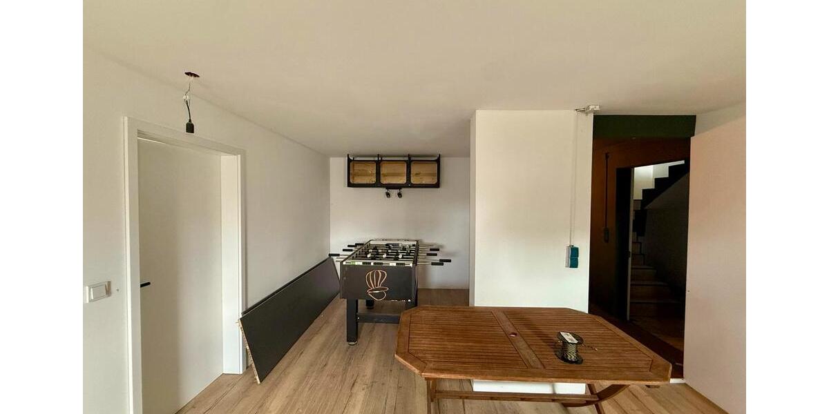 Einfamilienhaus Singen (Hohentwiel) - 7 Zimmer, 290 m&sup2;, 895.000&euro; | Angebot:26991249