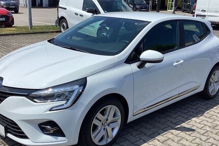 Renault Clio 69.715 km 10.990 &euro; Hoyerswerda 02977