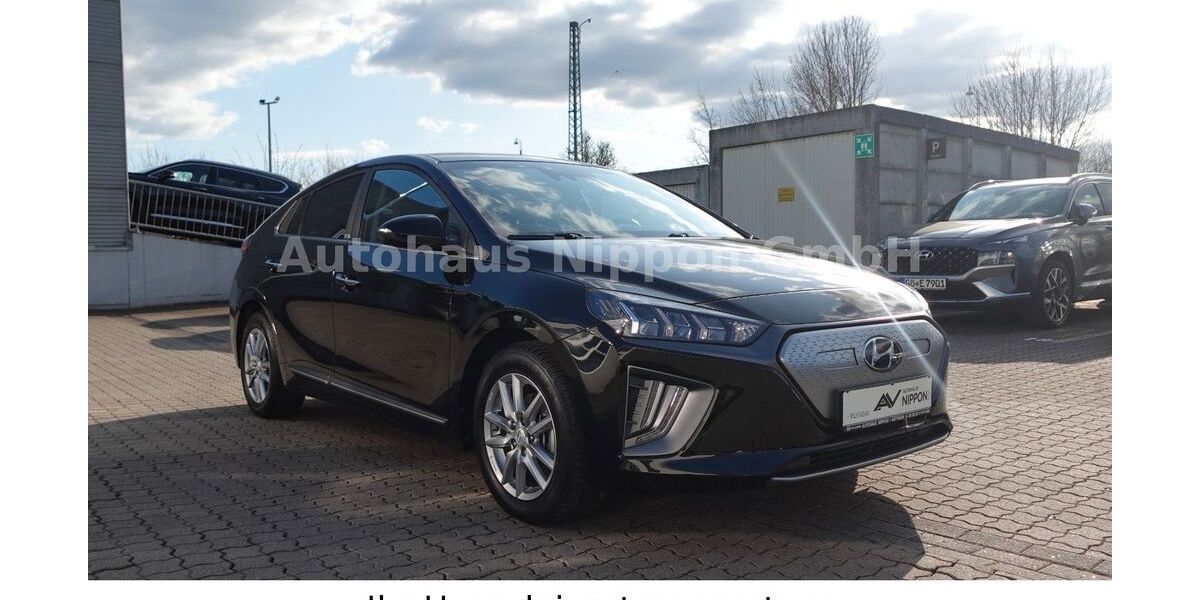 Hyundai IONIQ 24.890 km 19.450 &euro; Göttingen 37077