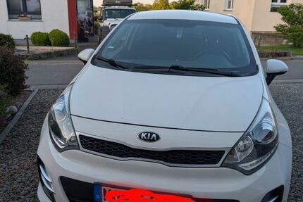 Kia Rio 44.000 km 8.800 &euro; Monschau 52156