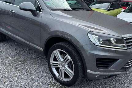 VW Touareg 240.000 km 15.499 &euro; Paderborn 33100