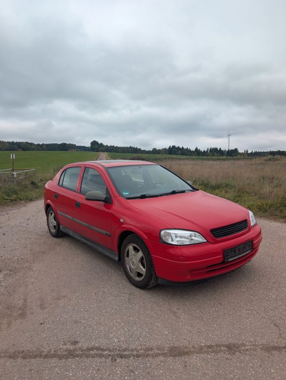 Opel Astra 209.847 km 999 € Gebenbach 92274