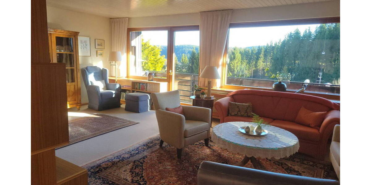 Einfamilienhaus Furtwangen Stadtgebiet - 8 Zimmer, 165 m&sup2;, 418.000&euro; | Angebot:26731668