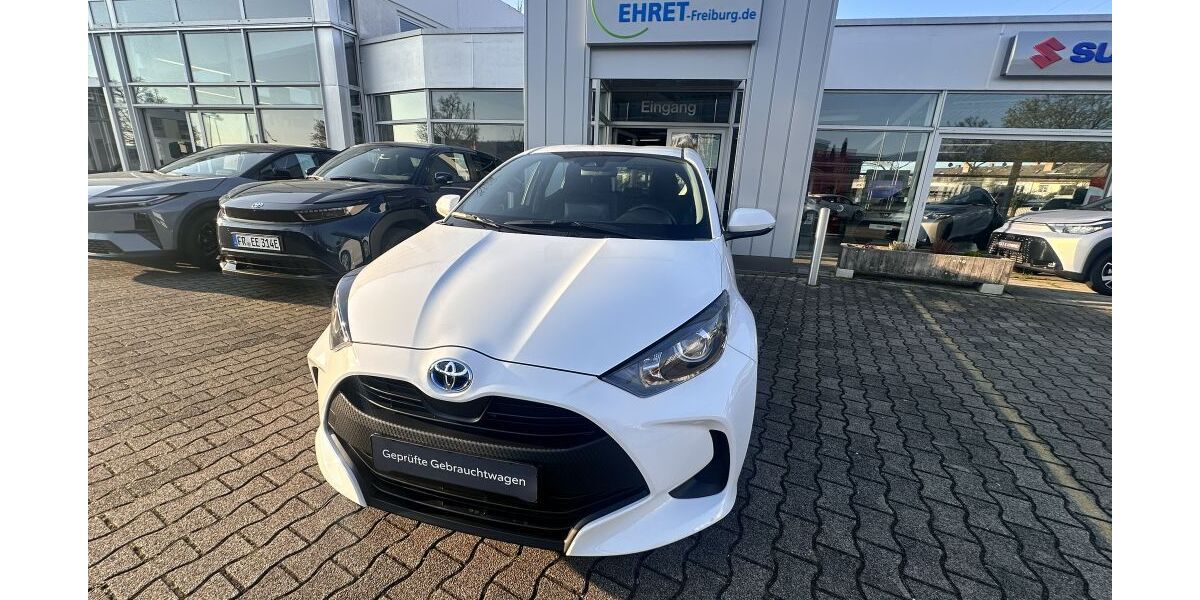 Toyota Yaris 8.800 km 17.230 &euro; Freiburg 79111