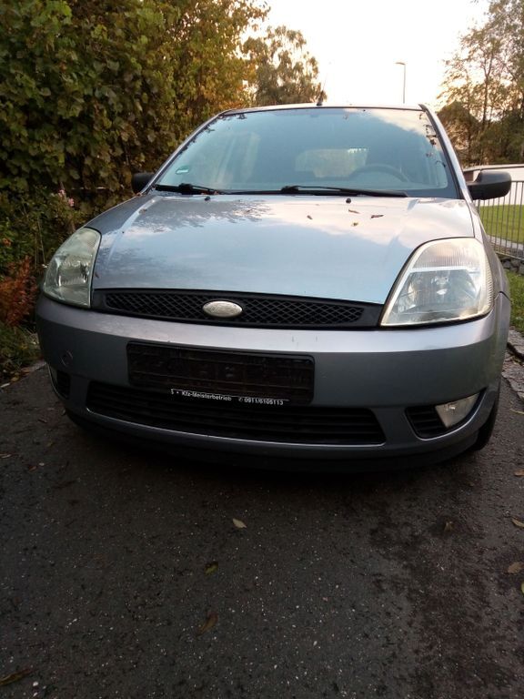 Ford Fiesta 198.800 km 890 € Zell 95239