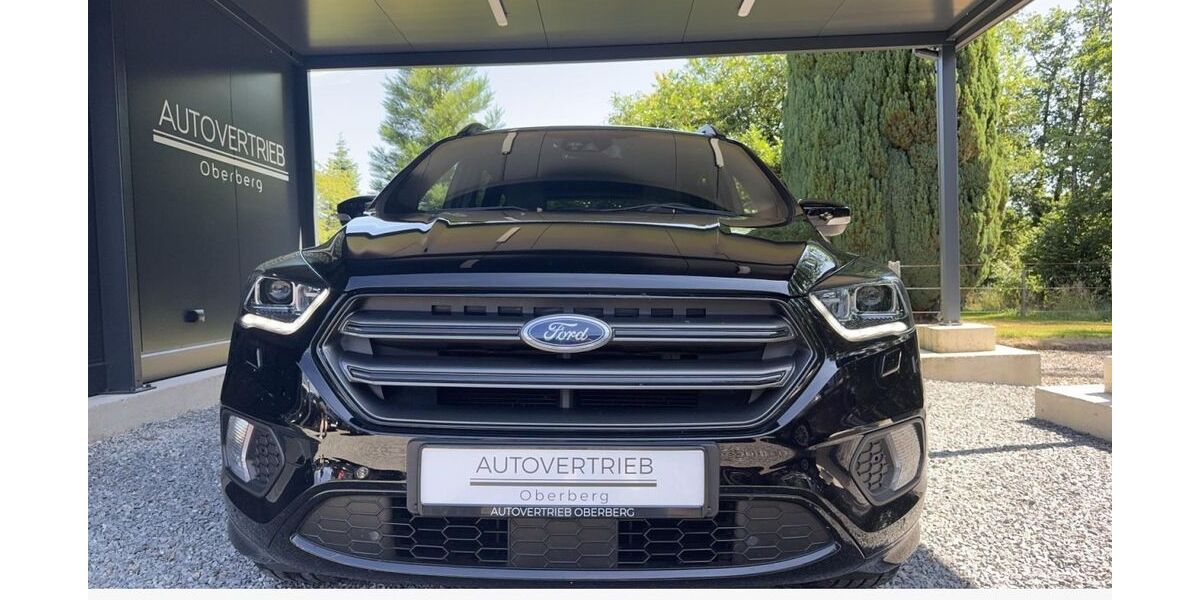 Ford Kuga 68.000 km 15.990 &euro; Waldbröl 51545