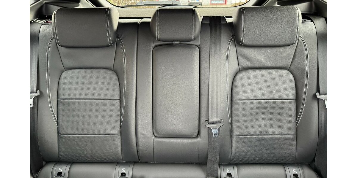 Jaguar E-Pace P250 R-Dynamic Black LED/Nav/VZE/Spur/ACC 70.425 km 23.990 € Leipzig 04347