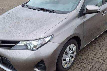 Toyota Auris 131.000 km 5.490 &euro; Ludwigshafen am Rhein 67059