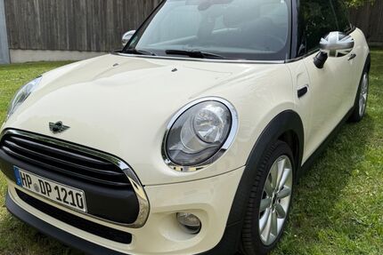 Mini ONE 124.630 km 8.990 &euro; Brunn 93164