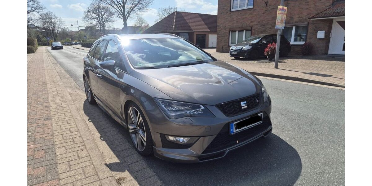 Seat Leon 223.216 km 8.777 &euro; Tostedt 21255