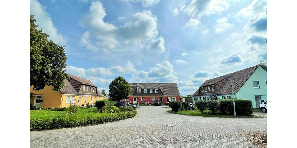 Renovierte helle 3-Raum-Wohnung in ruhiger Wohnanlage 3 zimmer