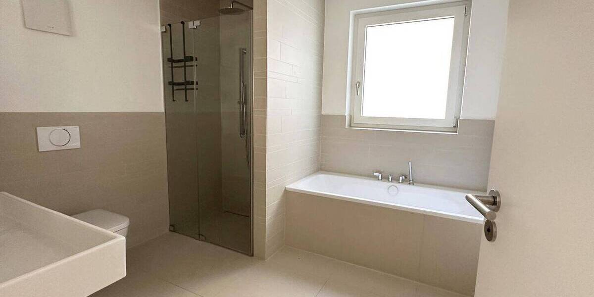 Etagenwohnung Stuttgart West - 3 Zimmer, 90 m&sup2;, 1.790&euro; | Angebot:26675076