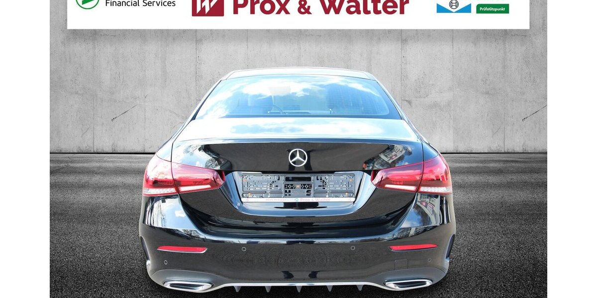Mercedes-Benz A 180 Limousine AMG Line NAVI+LED+ALU18+TEMPOMAT 49.369 km 22.500 &euro; Hagenow 19230